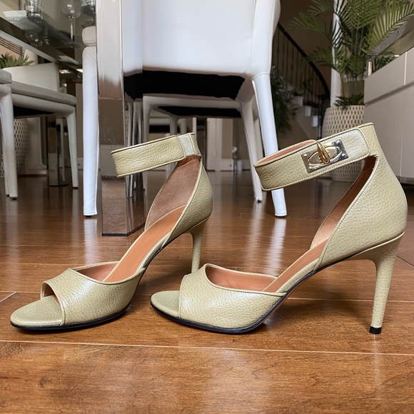 Givenchy Shark Lock Sandals - Picture 4 of 15